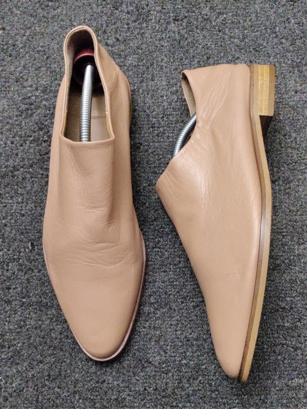 Everlane Blush Tan Leather Slip-On Flats